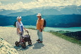 DIETZ Rollator TAiMA XC in Szene gesetzt auf einem Berg